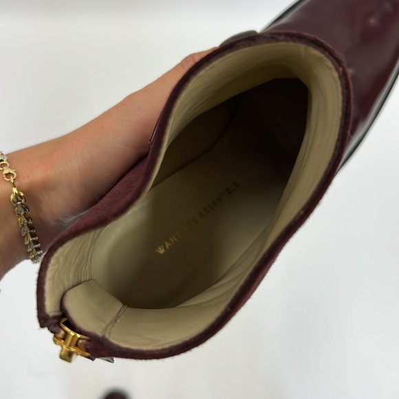 Want essential! Burgundy heels! - Picture 5 of 5